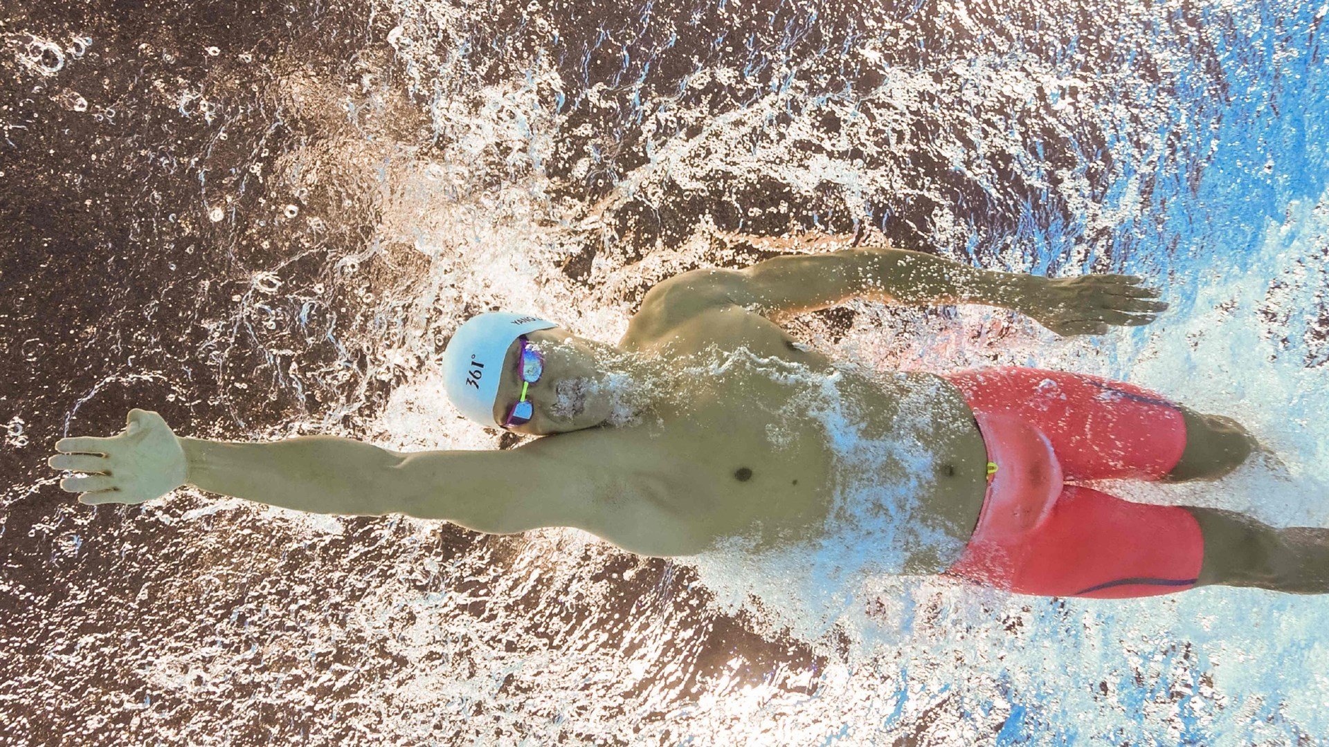 伊朗波斯波利斯防守端表现稳健，波斯和伊朗是什么意思