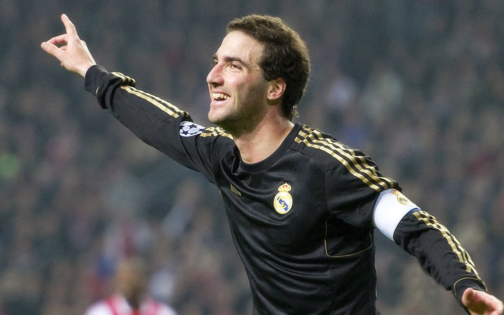 体育球队备战欧战赛程紧张，欧战进球